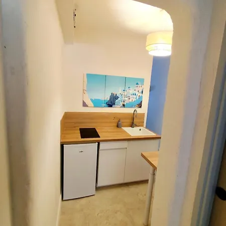 Apartment Santorini, Relaxing Spa, Terrace And Parking